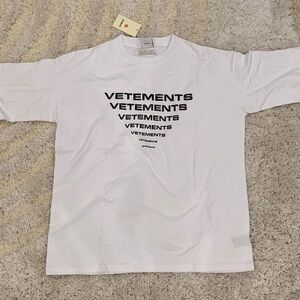 Vetements Pyramid Logo White T-Shirt Men’s Size Large
